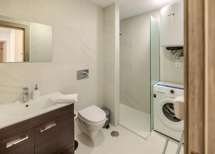 Terrace Flat By House And People Appartement Braga