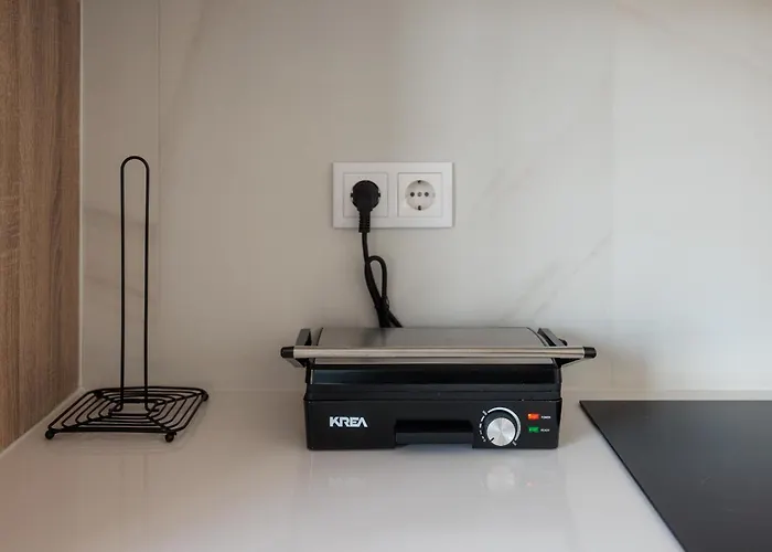 Appartement Terrace Flat By House And People *